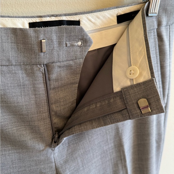 Size 4 Gray Banana Republic Slacks - Picture 5 of 17